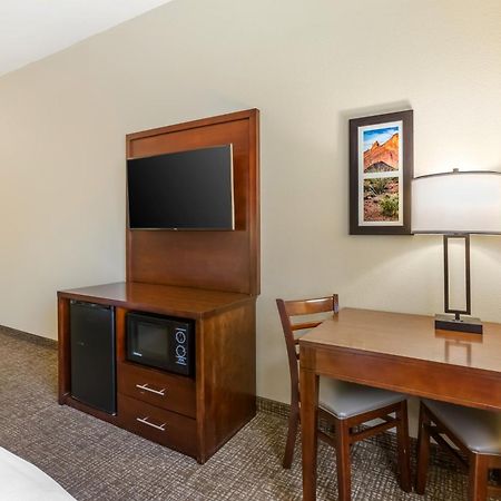 Comfort Inn&Suites Yuma I-8 Exterior foto