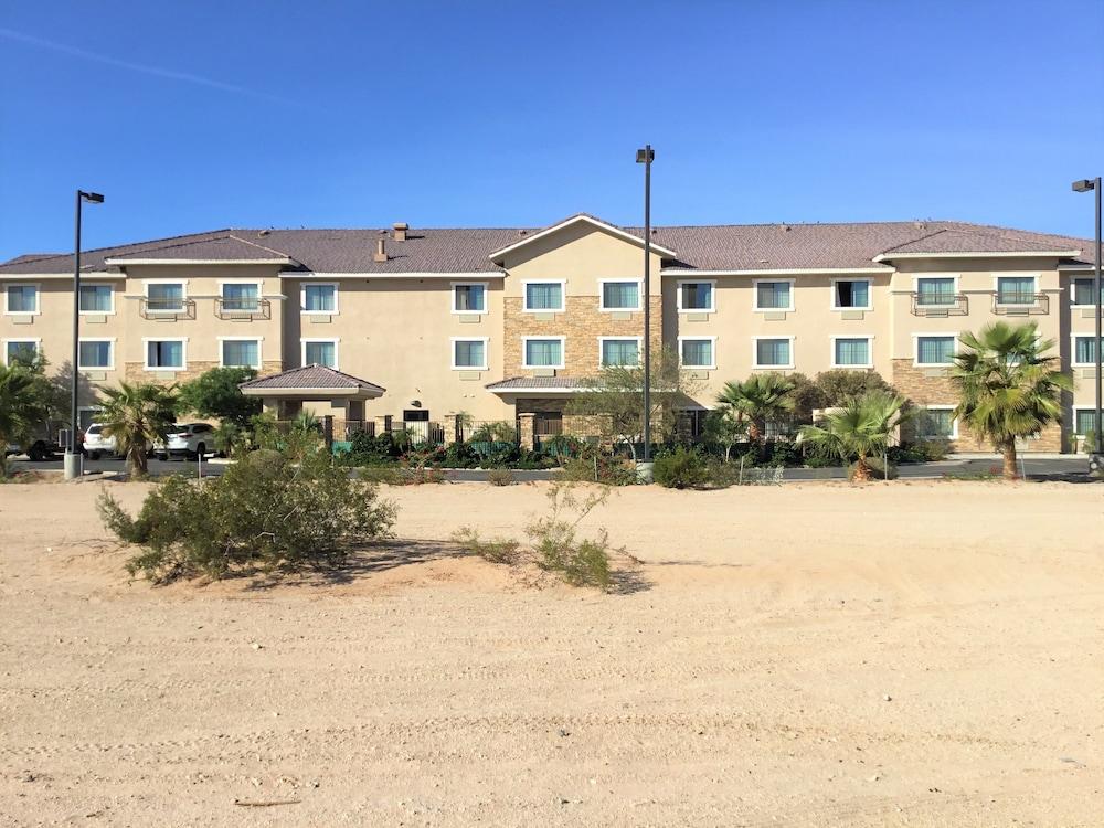 Comfort Inn And Suites Yuma I-8 Exterior foto