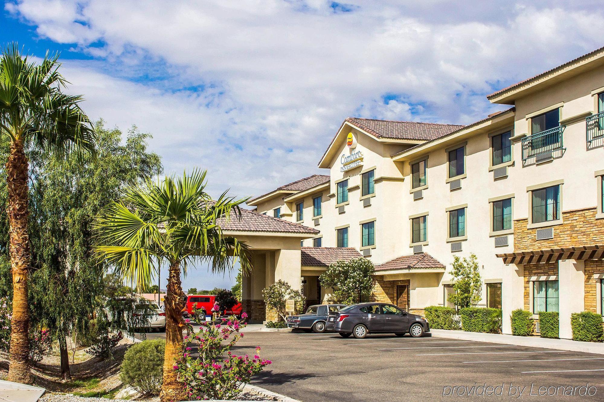 Comfort Inn And Suites Yuma I-8 Exterior foto